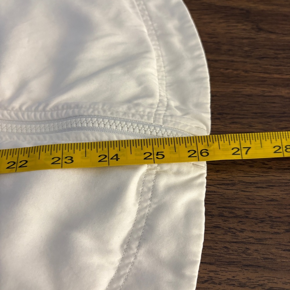 ❤️ Lululemon White Inner Peace Light Jacket 6 - Picture 10 of 10